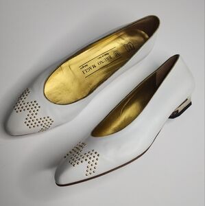 Bruno Magli White Kitten Heel Gold Studs Size 7 Vintage